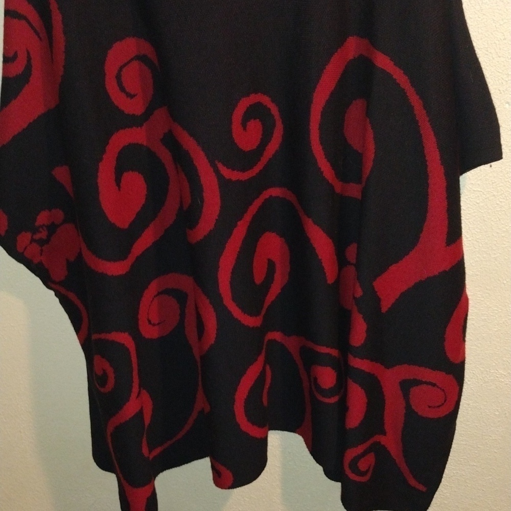 Chico’s Red and Black Popover Poncho with Swirl Design Cotton Blend S/M - Picture 5 of 7